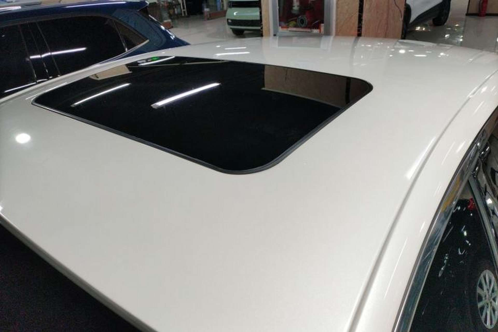 Used Lincoln MKZ 2020 2.0T Deluxe Edition Roof
