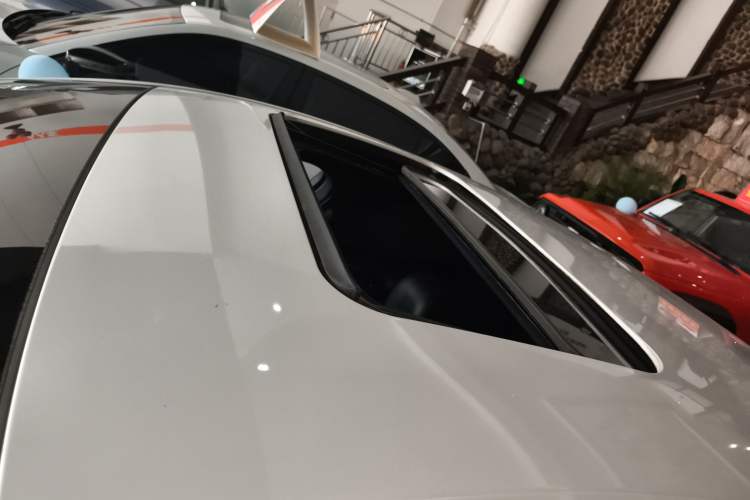 Used Lincoln MKZ 2020 2.0T Deluxe Edition Roof
