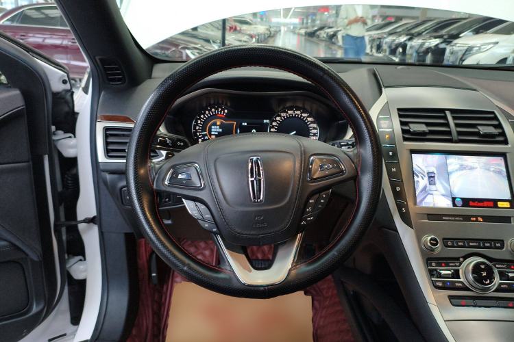 Used Lincoln MKZ 2020 2.0T Deluxe Edition Steering Wheel