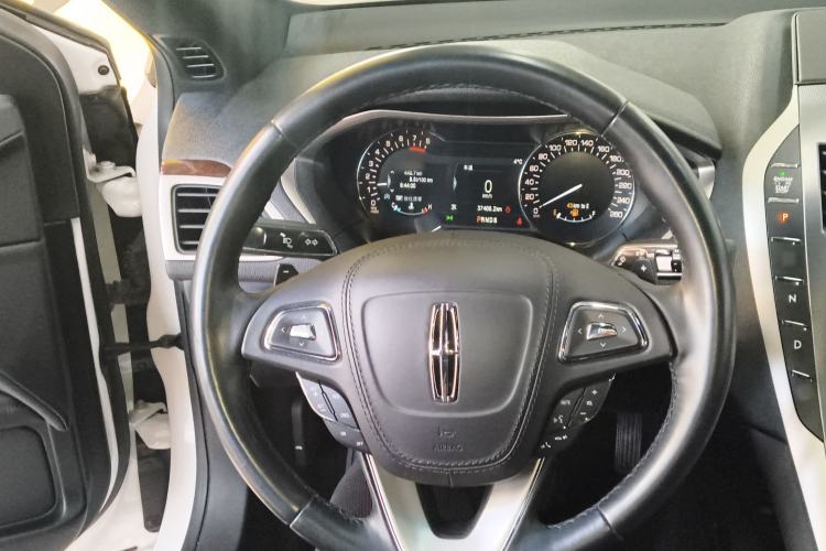 Used Lincoln MKZ 2020 2.0T Deluxe Edition Steering Wheel