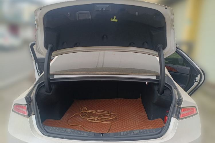 Used Lincoln MKZ  Trunk