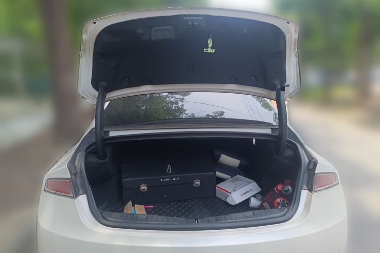 Used Lincoln MKZ 2020 2.0T Deluxe Edition Trunk