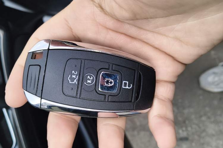Used Lincoln MKZ 2020 2.0T Prestige Edition Vehicle Key