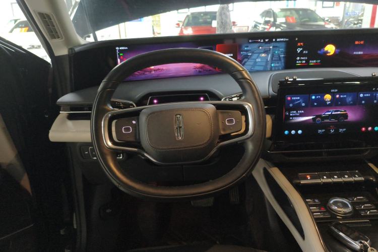 Used Lincoln Nautilus 2023 2.0T All-Wheel-Drive Luxury Hybrid Edition Steering Wheel
