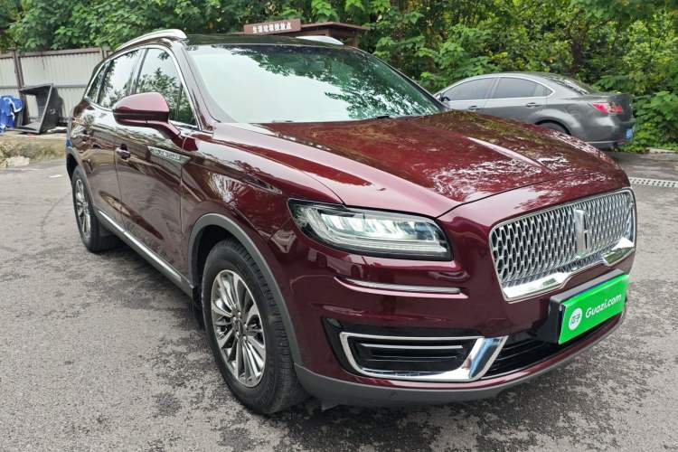 Used Lincoln Nautilus 2019 2.0T Two-Wheel Drive Luxury Edition China VI Standard Front Right 45 Deg