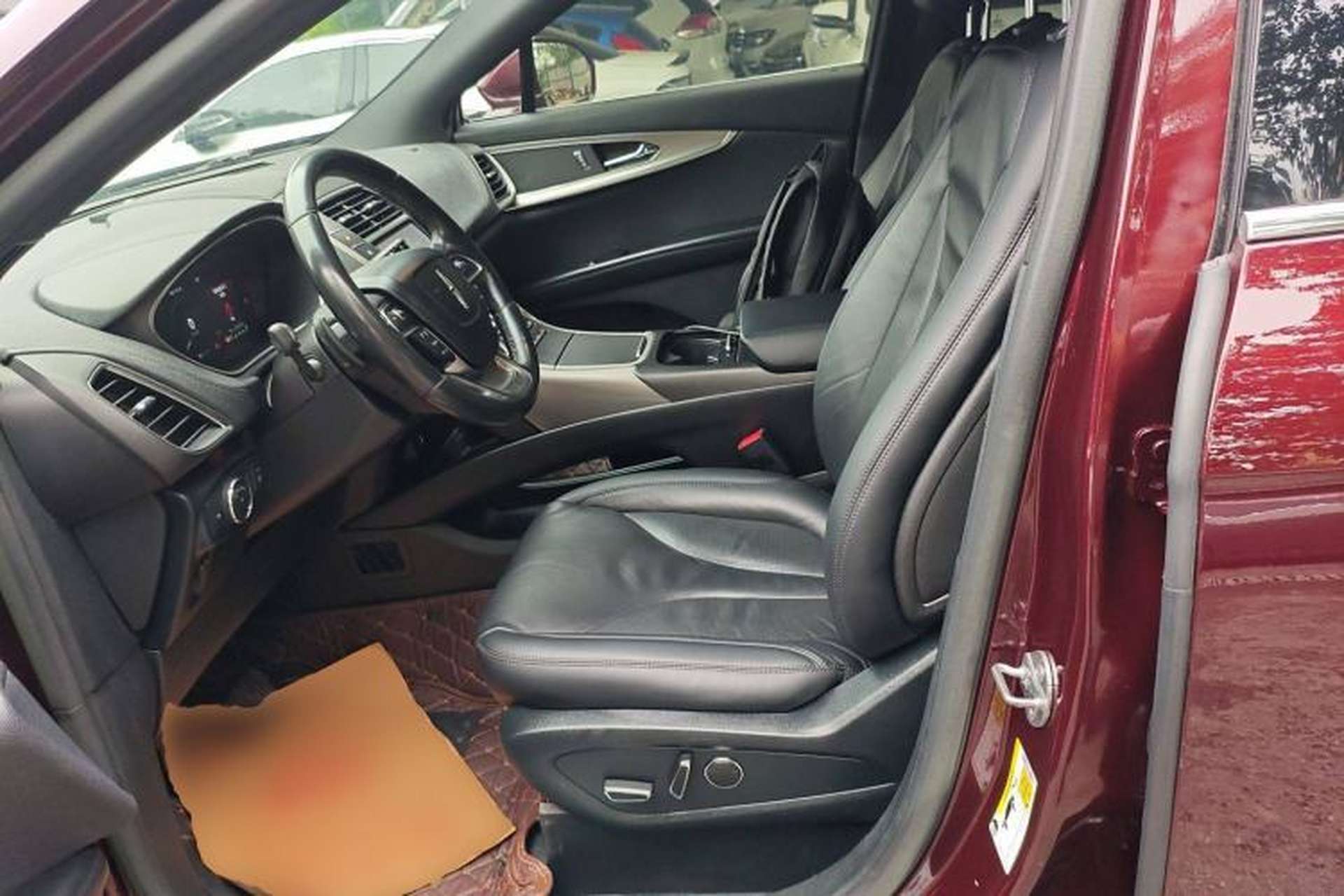 Used Lincoln Nautilus 2019 2.0T Two-Wheel Drive Luxury Edition China VI Standard Left Front Seat
