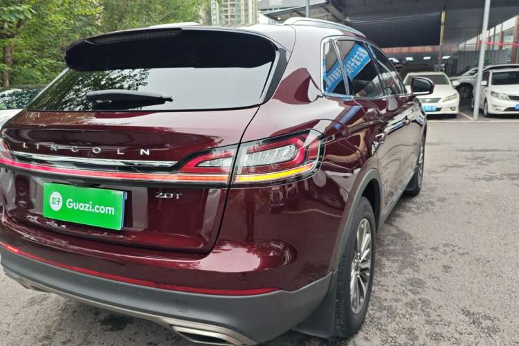 Used Lincoln Nautilus 2019 2.0T Two-Wheel Drive Luxury Edition China VI Standard Right Rear Taillight