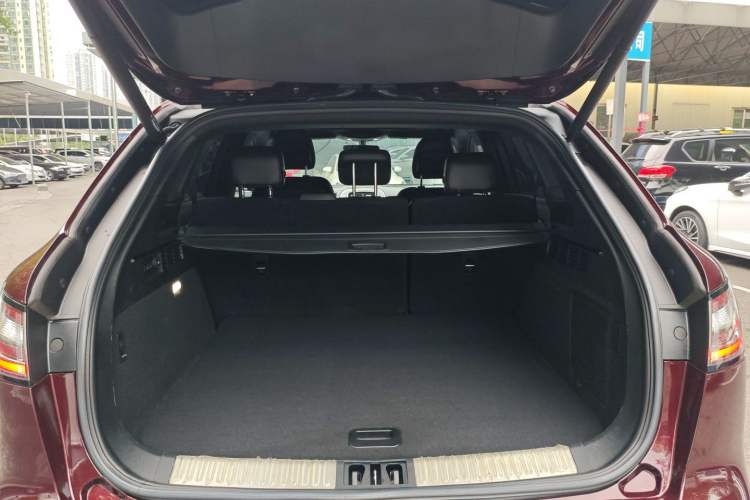 Used Lincoln Nautilus 2019 2.0T Two-Wheel Drive Luxury Edition China VI Standard Trunk