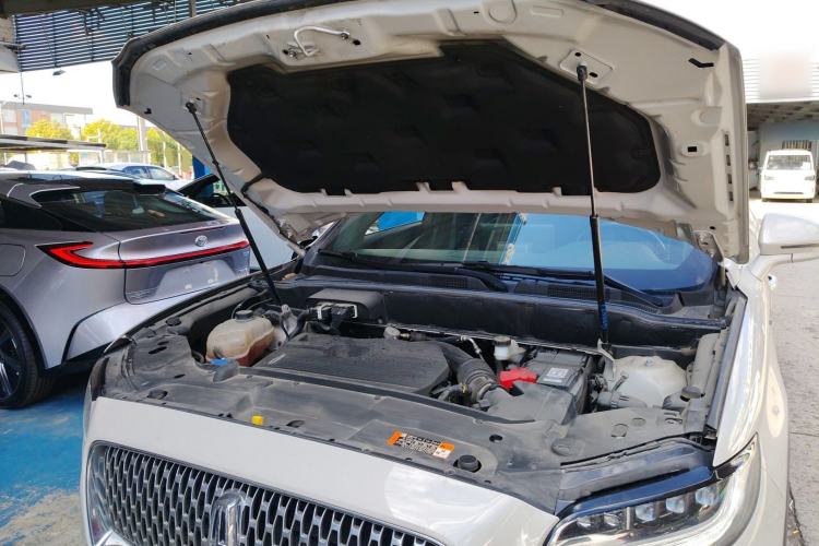 Used Lincoln Nautilus 2021 2.0T Four-Wheel Drive Luxury Edition Engine Bay