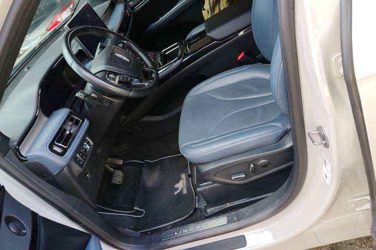 Used Lincoln Nautilus 2021 2.0T Four-Wheel Drive Luxury Edition Left Front Seat