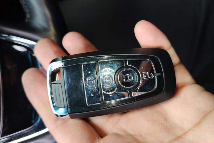 Used Lincoln Nautilus 2021 2.0T Four-Wheel Drive Luxury Edition Vehicle Key