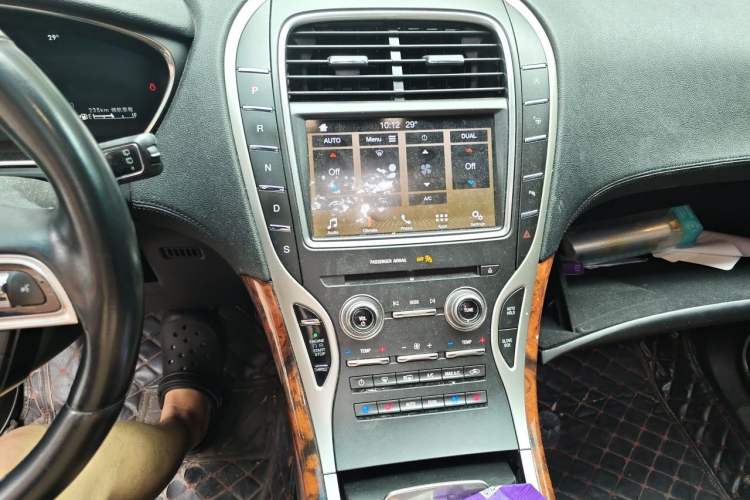 Used Lincoln Nautilus 2019 2.0T Four-Wheel Drive Zunya Edition China VI Standard Audio And AC Panel