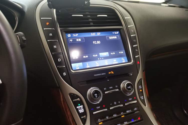 Used Lincoln Nautilus 2019 2.7T Four-Wheel Drive Prestige Edition China VI Standard Audio And AC Panel
