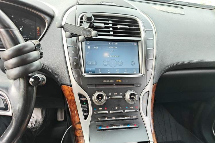 Used Lincoln Nautilus 2019 2.7T Four-Wheel Drive Prestige Edition China VI Standard Audio And AC Panel