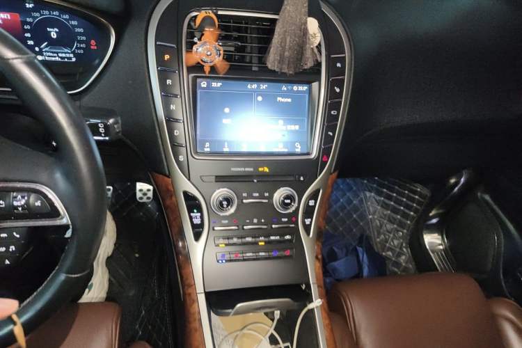 Used Lincoln Nautilus 2019 2.7T Four-Wheel Drive Prestige Edition China VI Standard Audio And AC Panel