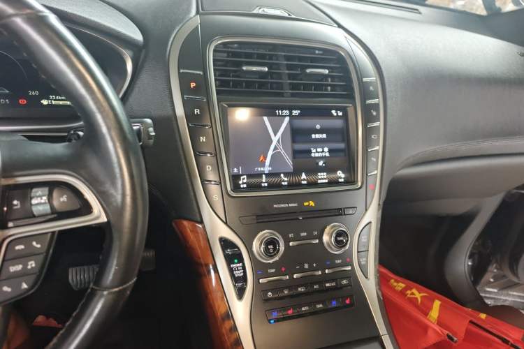 Used Lincoln Nautilus 2019 2.7T Four-Wheel Drive Prestige Edition China VI Standard Audio And AC Panel