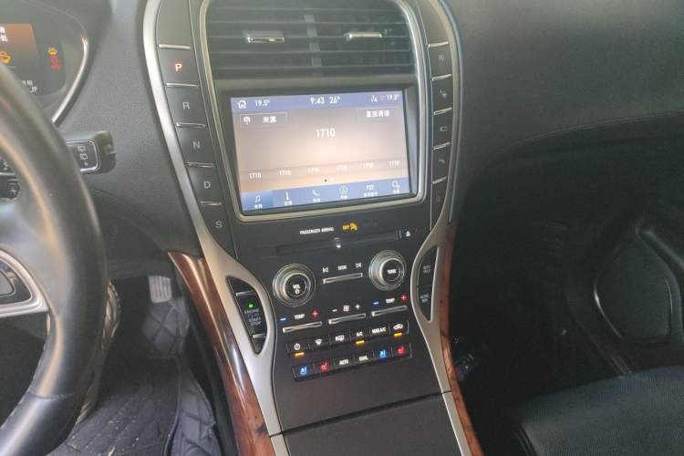 Used Lincoln Nautilus 2019 2.7T Four-Wheel Drive Prestige Edition China VI Standard Audio And AC Panel