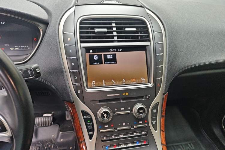 Used Lincoln Nautilus 2019 2.7T Four-Wheel Drive Prestige Edition China VI Standard Audio And AC Panel
