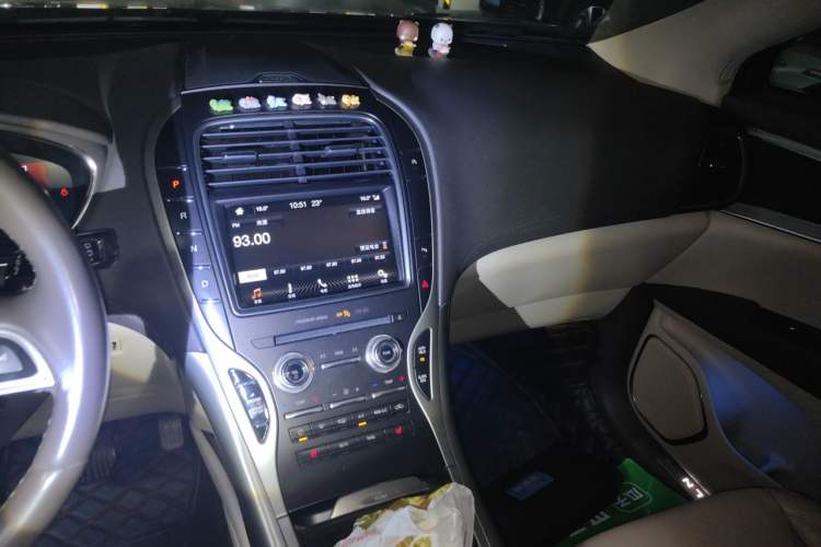 Used Lincoln Nautilus 2019 2.0T Two-Wheel Drive Luxury Edition China VI Standard Audio And AC Panel
