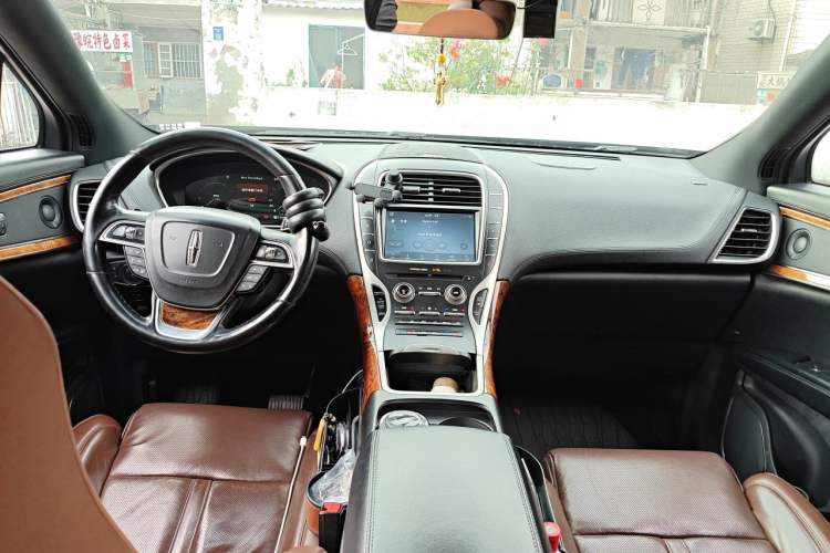 Used Lincoln Nautilus 2019 2.7T Four-Wheel Drive Prestige Edition China VI Standard Center Console