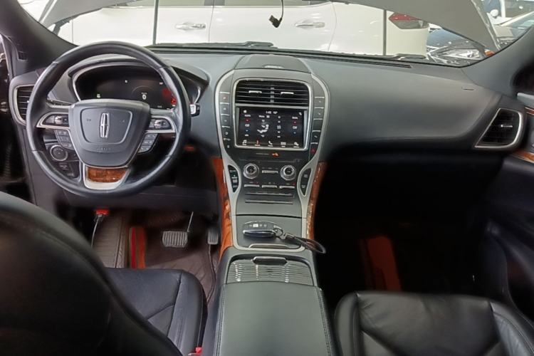 Used Lincoln Nautilus 2019 2.0T Four-Wheel Drive Zunya Edition China VI Standard Center Console