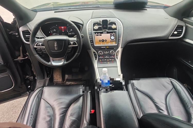 Used Lincoln Nautilus 2019 2.0T Two-Wheel Drive Luxury Edition China VI Standard Center Console