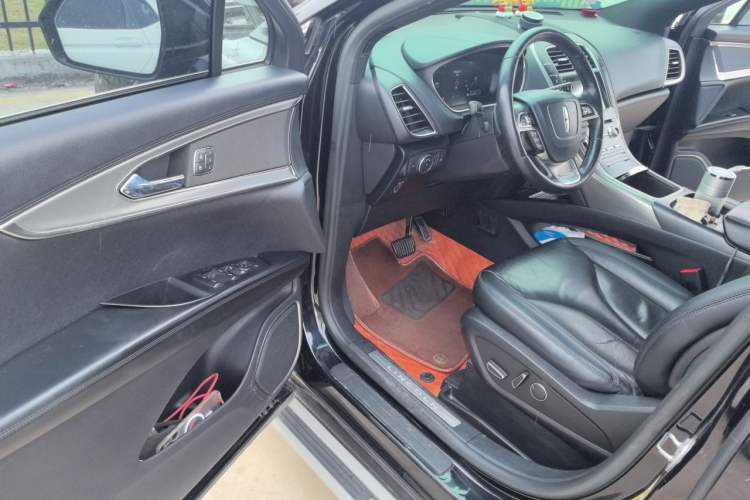 Used Lincoln Nautilus 2019 2.0T Two-Wheel Drive Luxury Edition China VI Standard Driver Seat