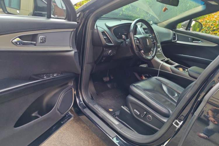 Used Lincoln Nautilus 2019 2.0T Two-Wheel Drive Luxury Edition China VI Standard Driver Seat
