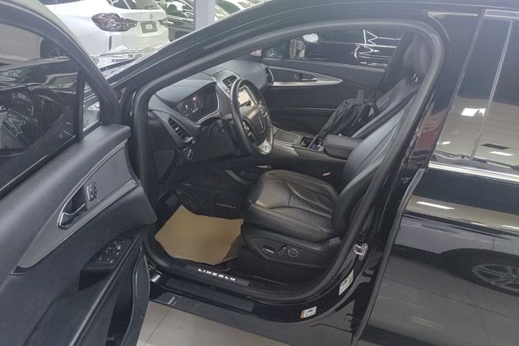 Used Lincoln Nautilus 2019 2.0T Two-Wheel Drive Luxury Edition China VI Standard Driver Seat
