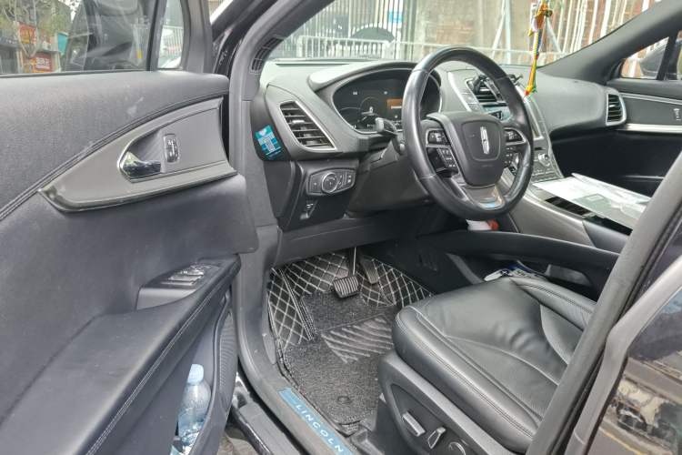 Used Lincoln Nautilus 2019 2.0T Two-Wheel Drive Luxury Edition China VI Standard Driver Seat
