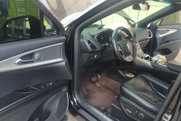 Used Lincoln Nautilus 2019 2.0T Two-Wheel Drive Luxury Edition China VI Standard Driver Seat