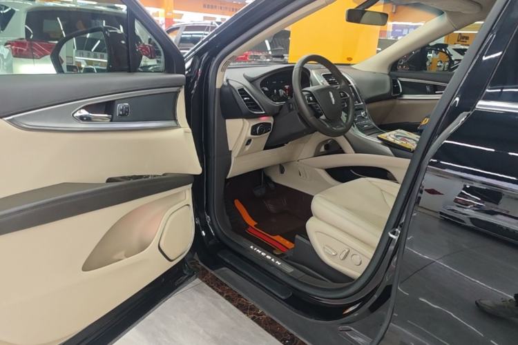 Used Lincoln Nautilus 2019 2.0T Two-Wheel Drive Luxury Edition China VI Standard Driver Seat