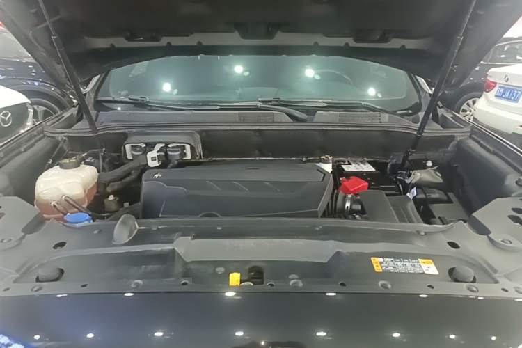 Used Lincoln Nautilus 2019 2.7T Four-Wheel Drive Prestige Edition China VI Standard Engine Bay