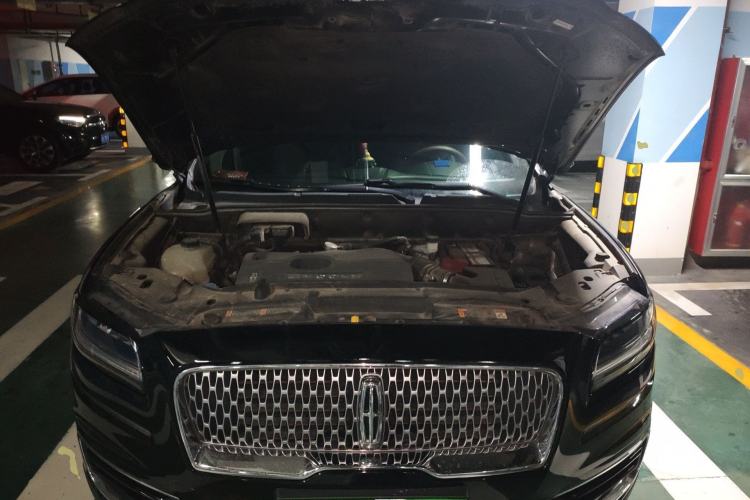 Used Lincoln Nautilus 2019 2.0T Two-Wheel Drive Luxury Edition China VI Standard Engine Bay