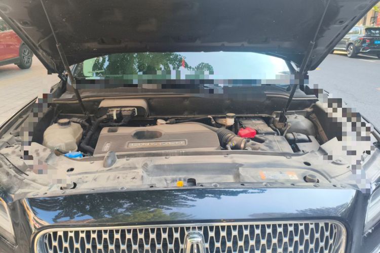 Used Lincoln Nautilus 2019 2.0T Two-Wheel Drive Luxury Edition China VI Standard Engine Bay