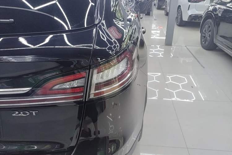 Used Lincoln Nautilus 2019 2.0T Two-Wheel Drive Luxury Edition China VI Standard Exterior 3