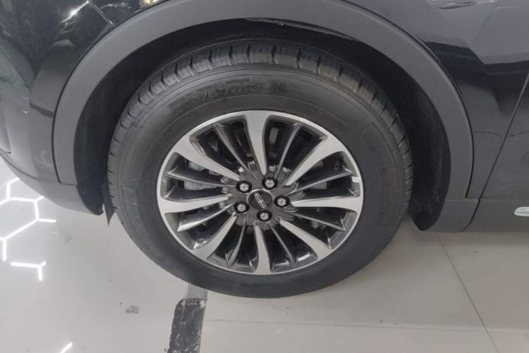 Used Lincoln Nautilus 2019 2.0T Two-Wheel Drive Luxury Edition China VI Standard Exterior 4