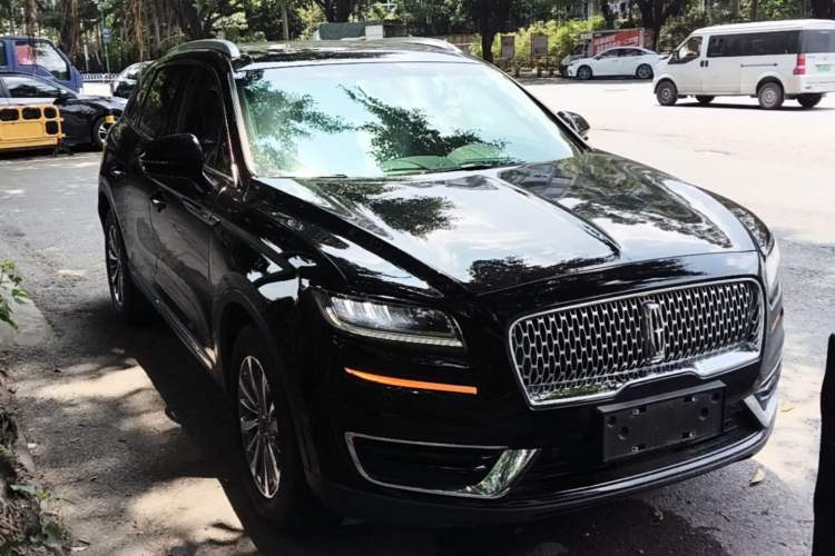 Used Lincoln Nautilus 2019 2.0T Two-Wheel Drive Luxury Edition China VI Standard Front Right 45 Deg