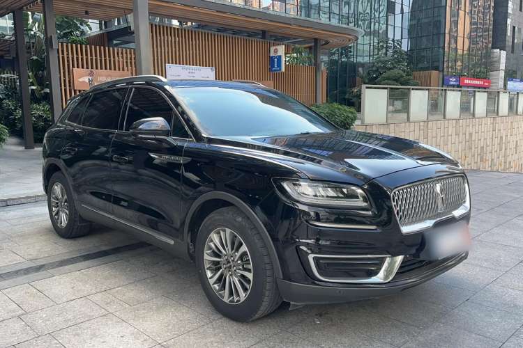 Used Lincoln Nautilus 2019 2.0T Two-Wheel Drive Luxury Edition China VI Standard Front Right 45 Deg