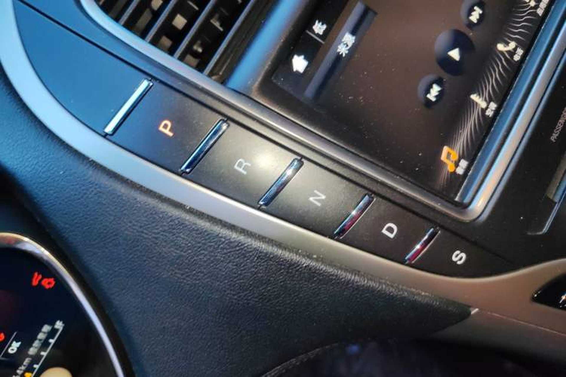 Used Lincoln Nautilus 2019 2.0T Two-Wheel Drive Luxury Edition China VI Standard Gear Lever