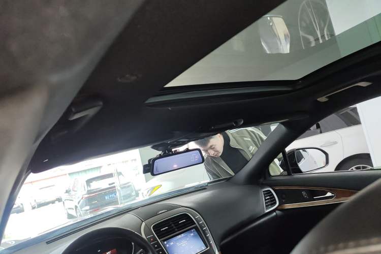 Used Lincoln Nautilus 2019 2.7T Four-Wheel Drive Prestige Edition China VI Standard Headliner