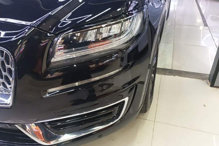 Used Lincoln Nautilus 2019 2.0T Two-Wheel Drive Luxury Edition China VI Standard Left Front Headlight