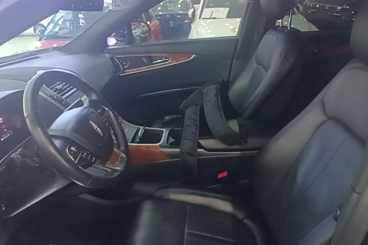 Used Lincoln Nautilus 2019 2.7T Four-Wheel Drive Prestige Edition China VI Standard Left Front Seat