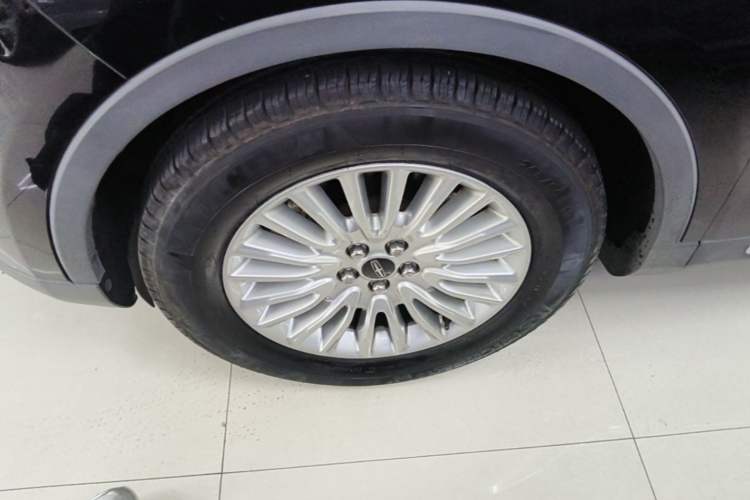 Used Lincoln Nautilus 2019 2.0T Two-Wheel Drive Zunyue Version China VI Standard Left Front Wheel Hub