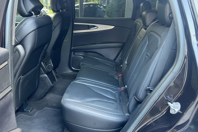 Used Lincoln Nautilus 2019 2.0T Two-Wheel Drive Luxury Edition China VI Standard Left Rear Seat