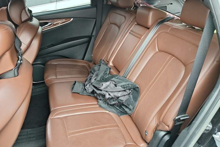 Used Lincoln Nautilus 2019 2.7T Four-Wheel Drive Prestige Edition China VI Standard Left Rear Seat