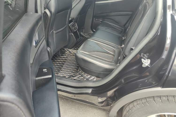 Used Lincoln Nautilus 2019 2.0T Two-Wheel Drive Luxury Edition China V Standard Left Rear Seat