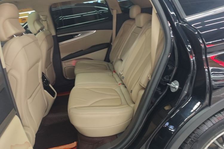 Used Lincoln Nautilus 2019 2.0T Two-Wheel Drive Luxury Edition China VI Standard Left Rear Seat