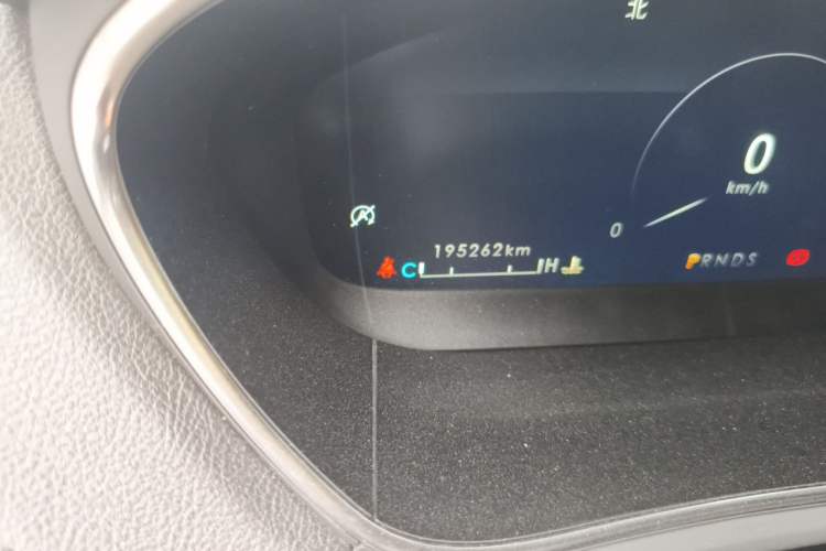 Used Lincoln Nautilus 2019 2.0T Two-Wheel Drive Luxury Edition China VI Standard Odometer Close Up