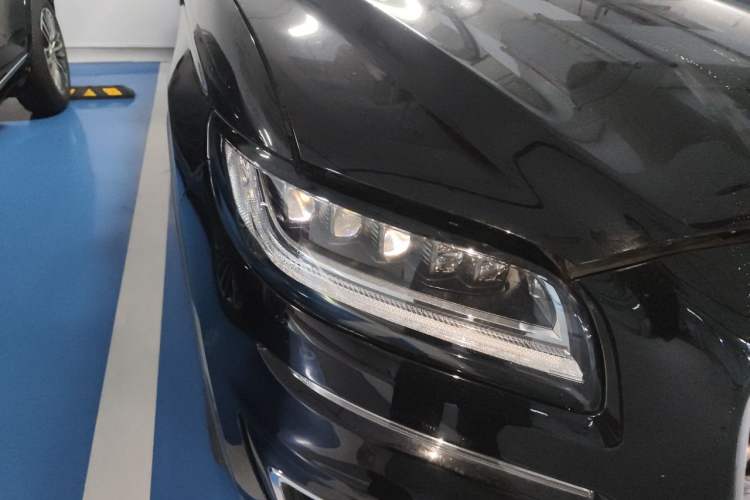 Used Lincoln Nautilus 2019 2.7T Four-Wheel Drive Prestige Edition China VI Standard Right Front Headlight